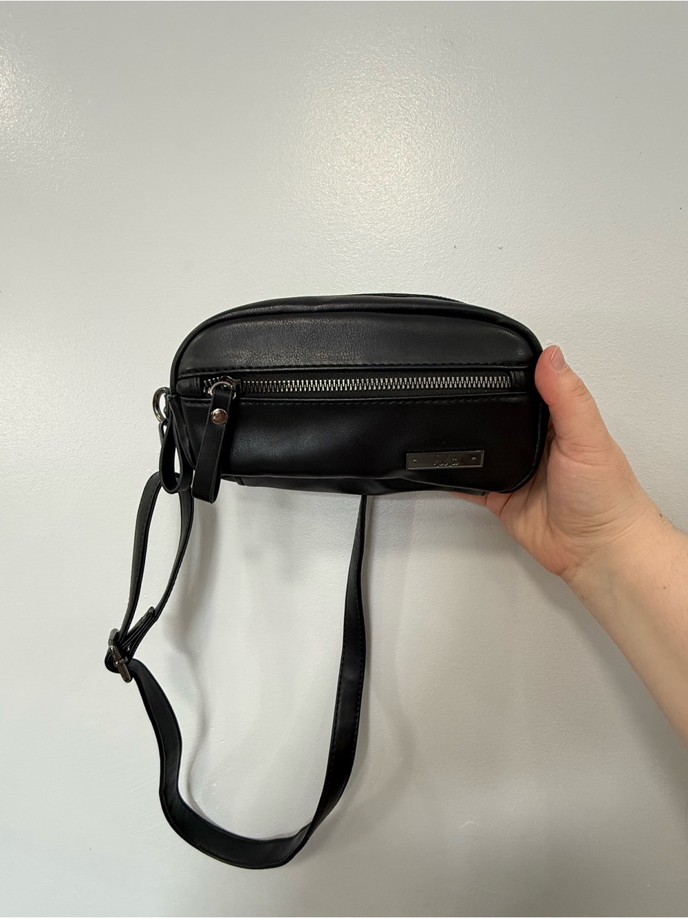 Black Crossbody Leather Pouch